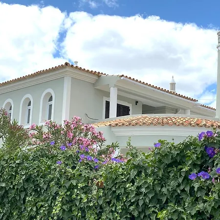 Villa Grande Lorida
